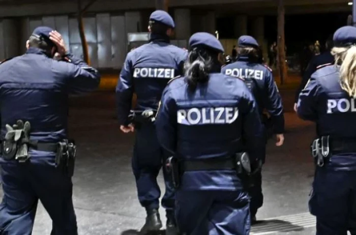 Polițiștii austrieci au descoperit că suspectul de crimă era beat mort. Foto: stiridiaspora.ro