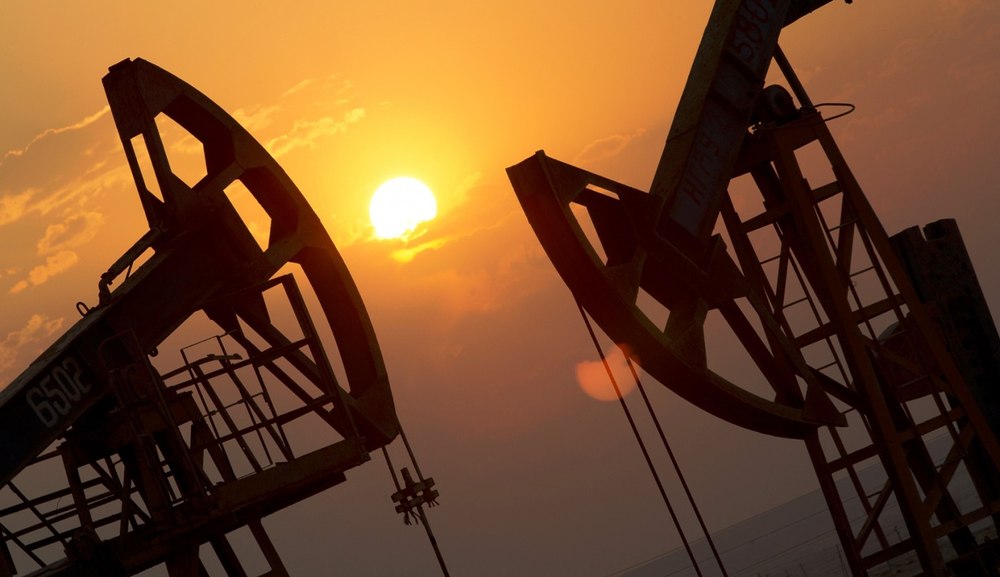 Marii producători de petrol din OPEC+ amână majorarea producţiei pentru luna aprilie 2025