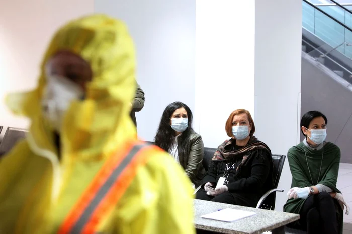 
    Avem primul caz grav de infecție cu coronavirus. Pacientul are 56 de ani   