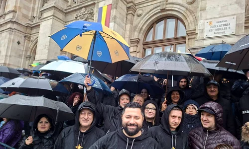 Susținătorii lui Călin Georgescu 
