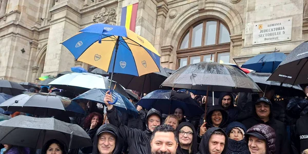 Susținătorii lui Călin Georgescu 