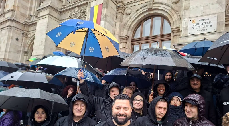 Susținătorii lui Călin Georgescu
