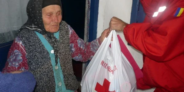 Ajutoare de la Crucea Roşie