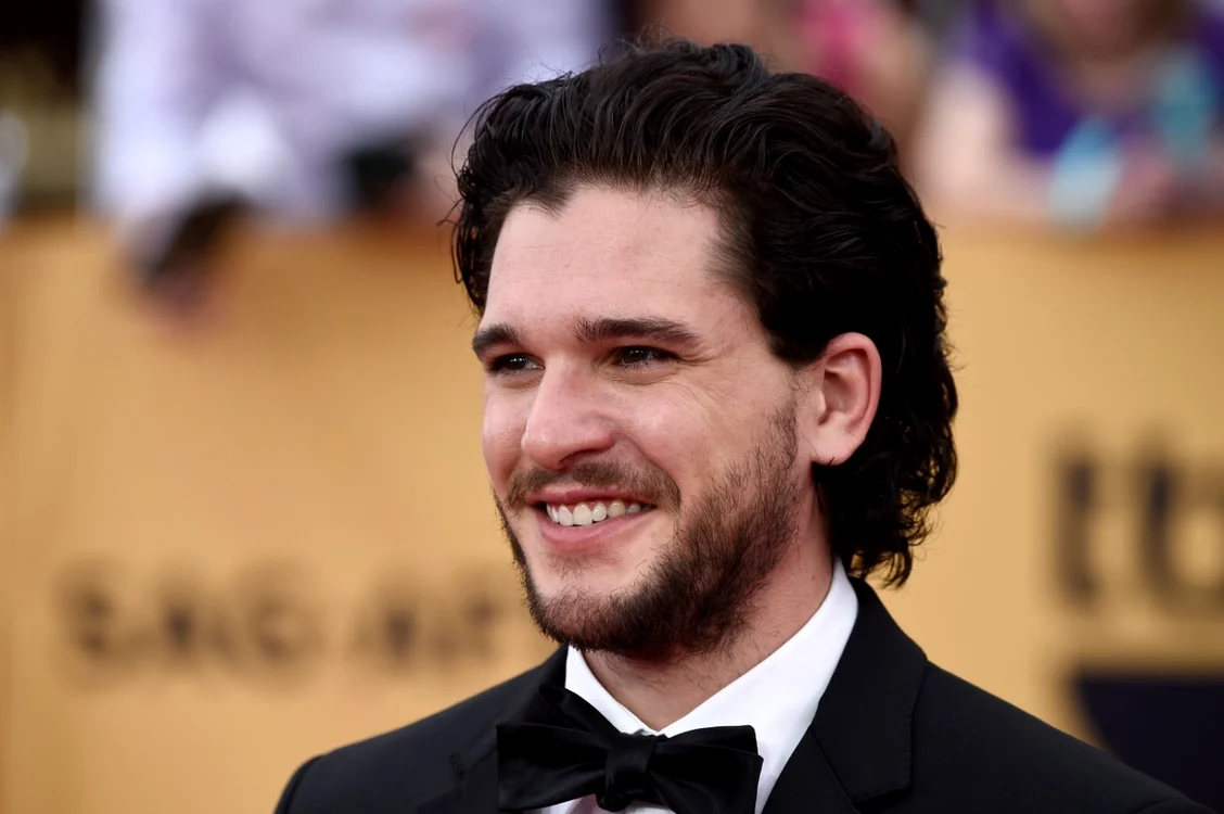 Kit Harington îl interpretează pe Jon Snow în serialul „Game of Thrones“