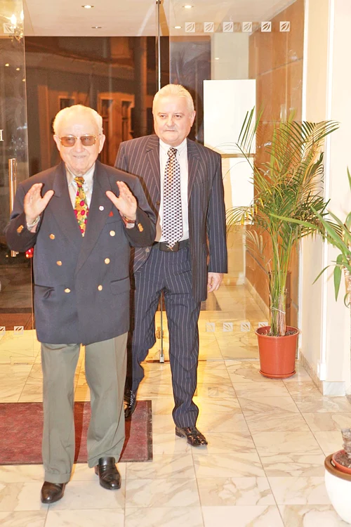 Irinel îl aducea adesea  pe tatăl său la  evenimentele mondene