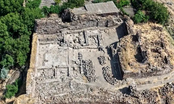 Castelul medieval Aruch din Armenia. Vedere generală  