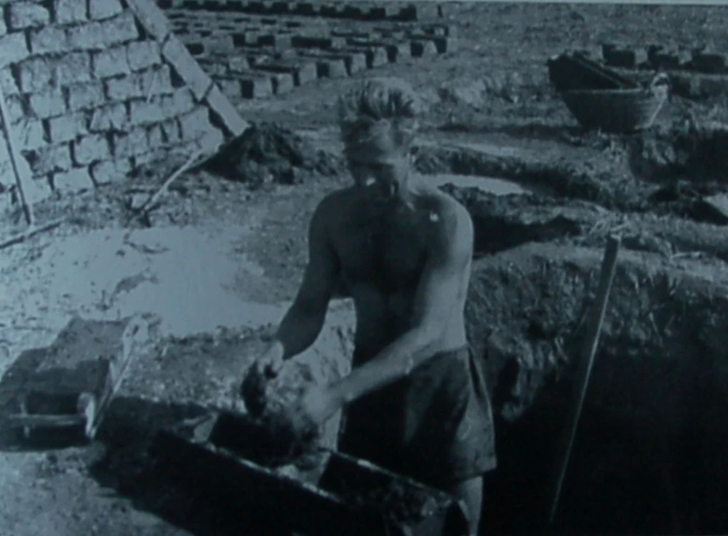 Oamenii au fost puşi la muncă forţată FOTO: arhivă Valeriu Sârbu