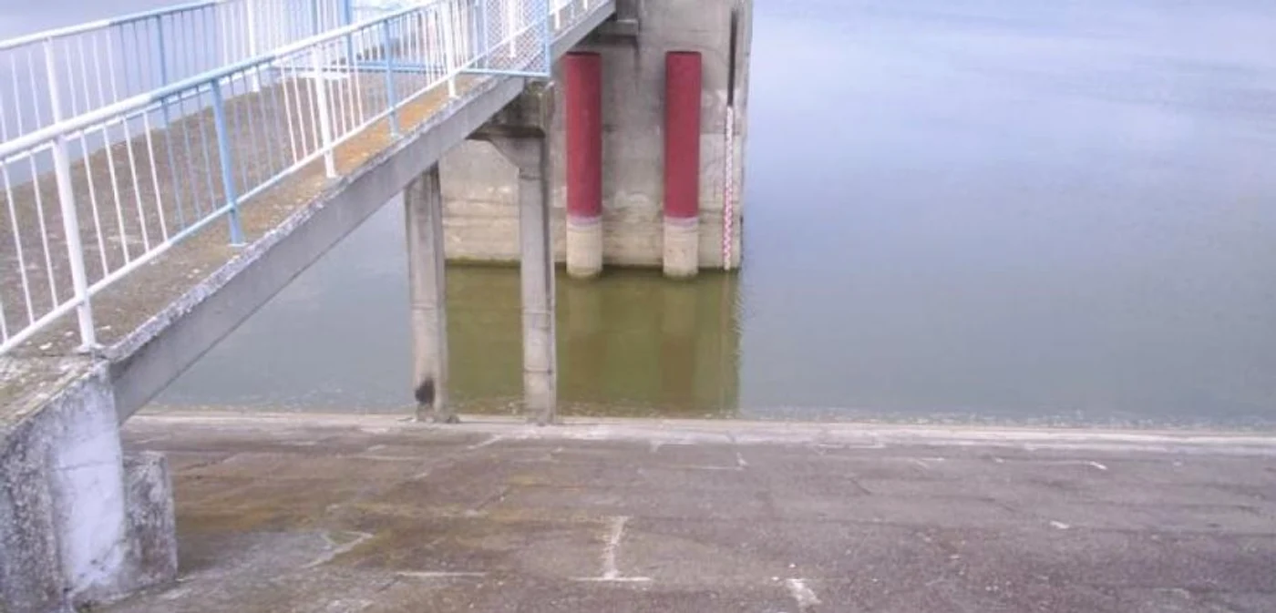 Volumul de apă de la Căzăneşti este sub nivelul de exploatare