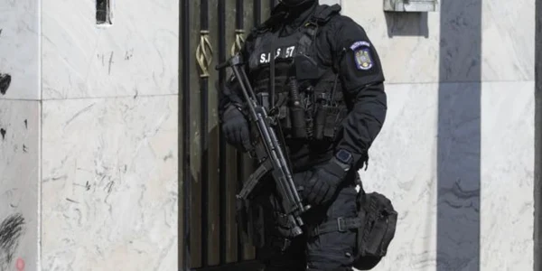 Mascaţii au intervenit pentru aplanarea unui conflict la Săcele FOTO adevărul