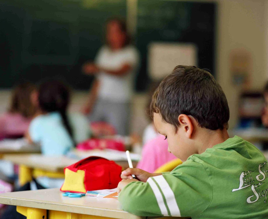 
    Elevii se aflau în timpul unui examen când imaginile porno erau proiectate pe peretefoto: Hepta  