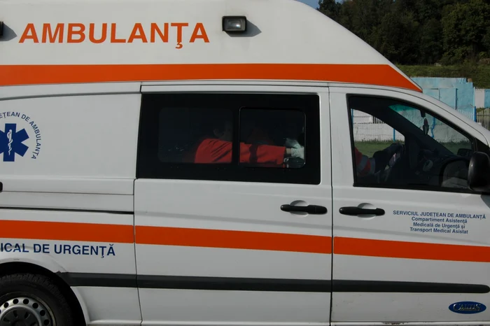 Medicii de pe ambulanţă nu au mai putut face nimic pentru bărbat