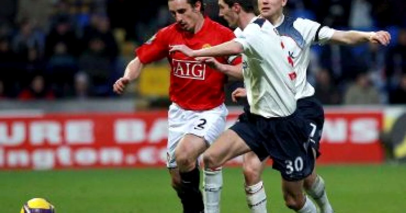 FOTBAL: Gary Neville: "În Turcia e o atmosferă unică în Europa"