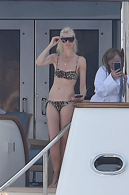 *EXCLUSIVE* MUST CALL FOR PRICING BEFORE USAGE  German model / Actress Claudia Schiffer and family pictured on their holidays in Portofino  jpeg