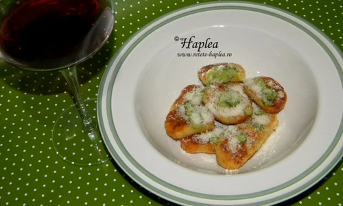 paste cu mascarpone si sos pesto poza 9 jpeg