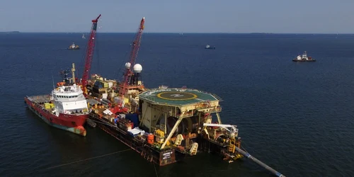 Vasul Castoro 10 lasă conducta de gaz Nord Stream 2 să se scufunde pe fundul Mării Baltice lângă Lubmin Germania FOTO Guliver / Getty Images / Sean Gallup
