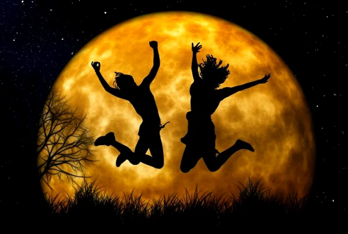 Super Luna va fi vizibilă începând cu ora 17.13www.clickpentrufemei.ro