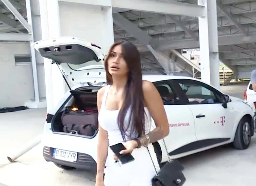 Andrada şi Alexa au plecat împreună de la stadion