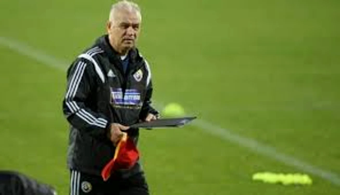 
    Anghel Iordănescu  
