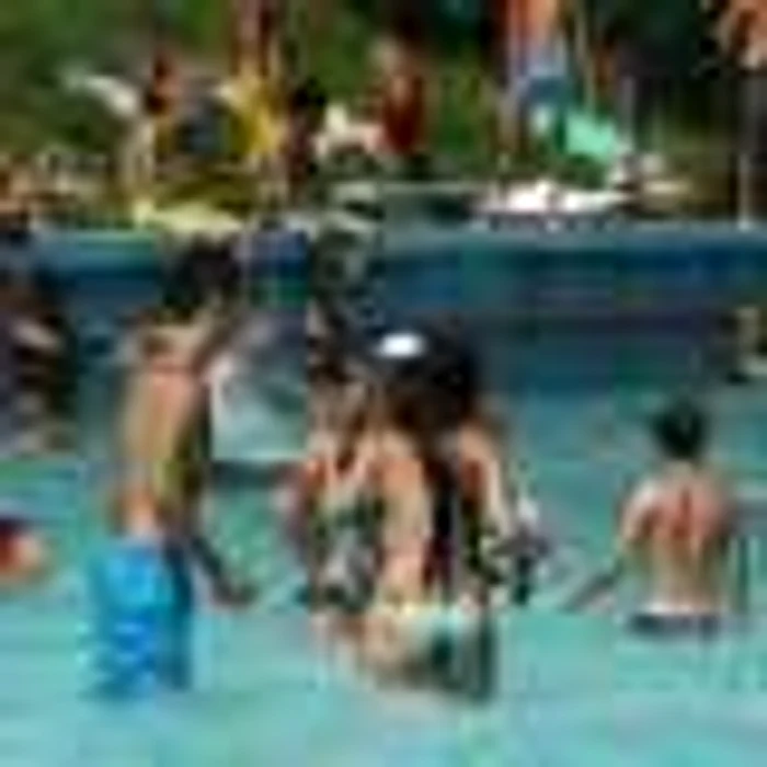 Ştrandurile sunt o sursă „excelentă” de infecţii Foto: Adevărul