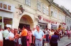 Cum era viața pe cartelă în „Epoca de aur” a lui Nicolae Ceaușescu jpeg