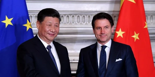 Xi Jinping si Giuseppe Conte FOTO AFP