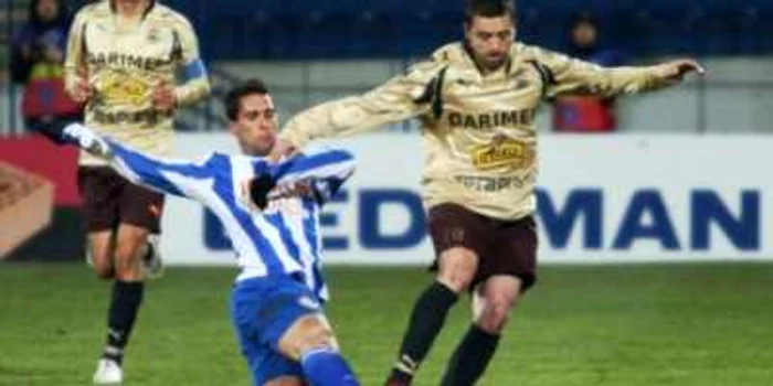 Sânmărtean (la minge) nu va mai juca pentru Gloria