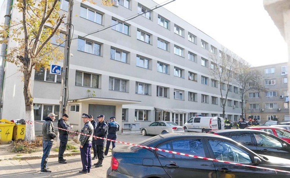 Student intoxicat după o dezinsecție în căminele din Timișoara. A adormit în cameră în timpul lucrărilor