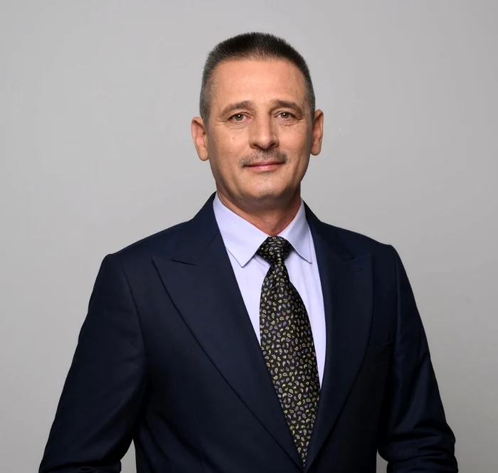 Primarul care a vrut să lase elevii fără hârtie igienică pentru că au note mici: „Eu nu sunt cu remuneratul la prostie”