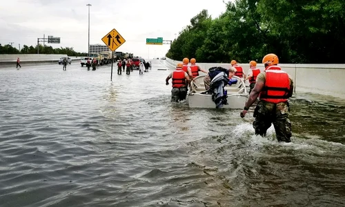 Statul american Texas, inundat de ploile aduse de furtuna Harvey / FOTO jpeg