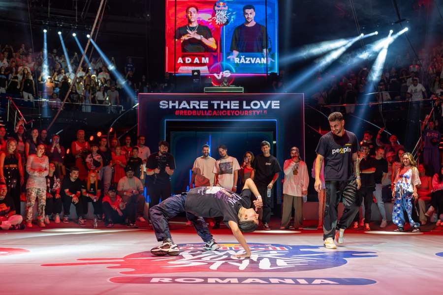 Adam Chițu, dansator de street dance: „Am fost mereu ghidat de pasiune, dar cel mai greu este să fii constant“ INTERVIU