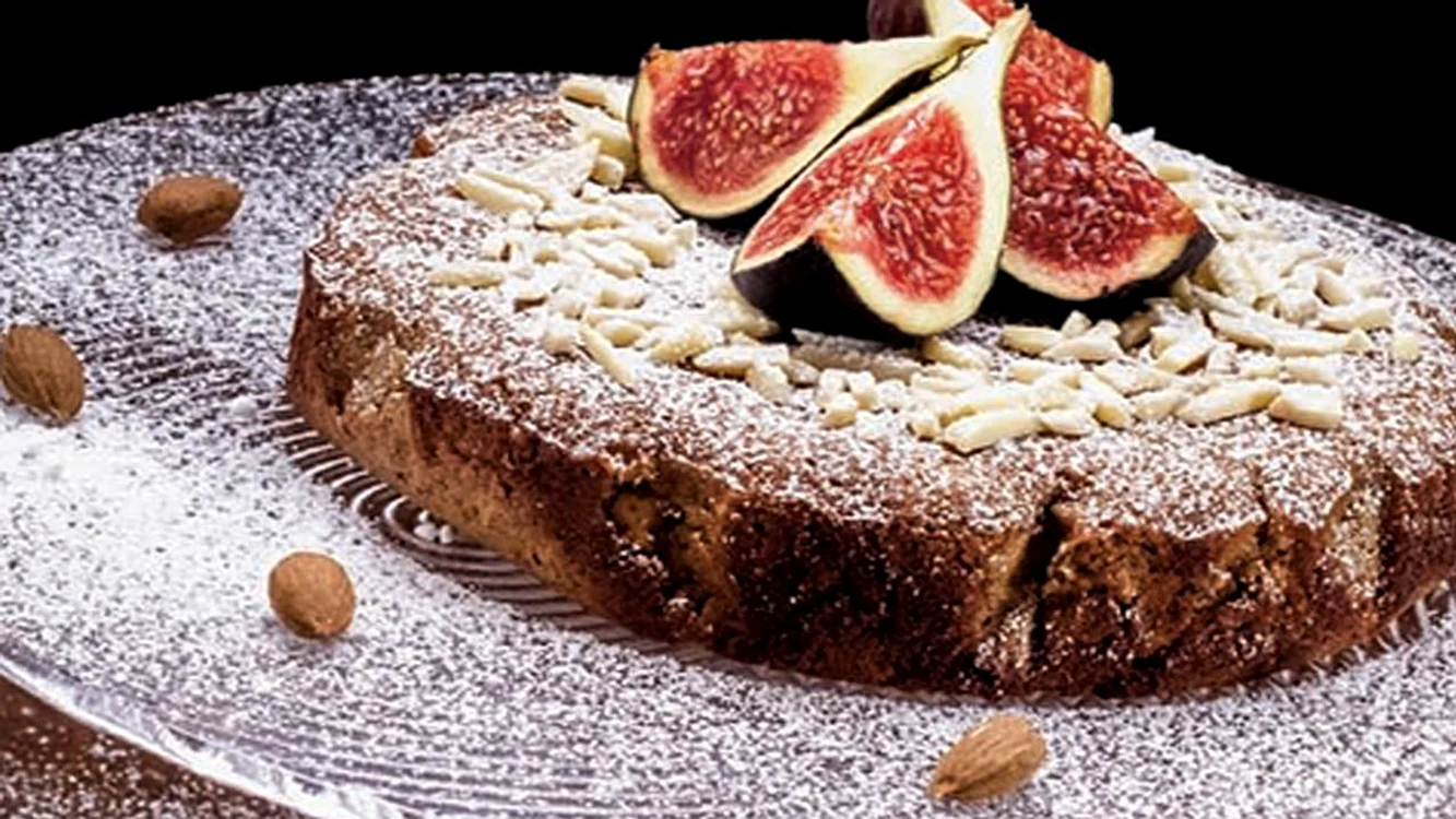 tort de ricott cu smochine jpg