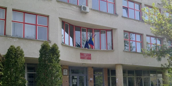 scoala gimnaziala 30 timisoara jpg