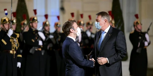 iohannis macron twitter