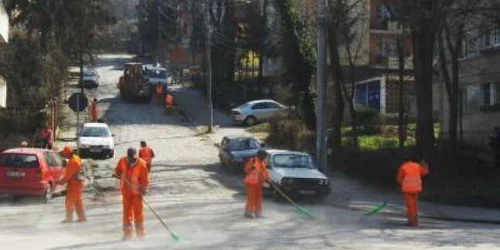 Curăţenie pe străzile Sighişoarei