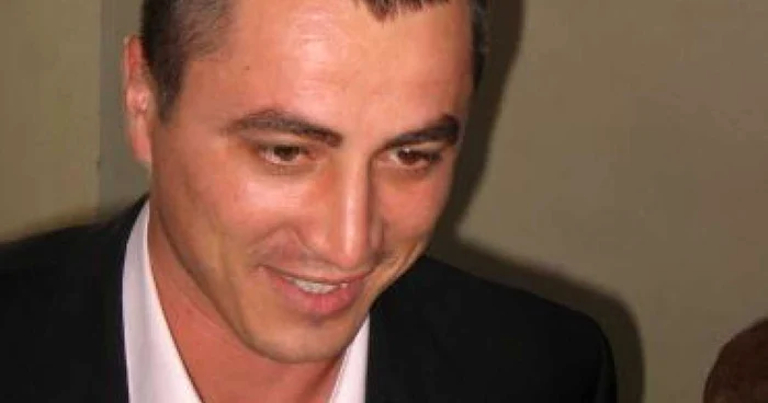 Braşov: Cioacă s-a amuzat copios în timpul procesului în care este acuzat de furt electronic