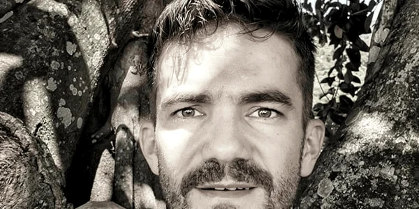alexandru stermin cap de mort foto arhiva personala png