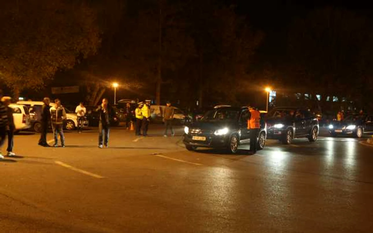 La intrarea în stadion de pe Maior Coravu este aglomeraţie de fiecare dată când un eveniment de amploare are loc FOTO Marian Iliescu