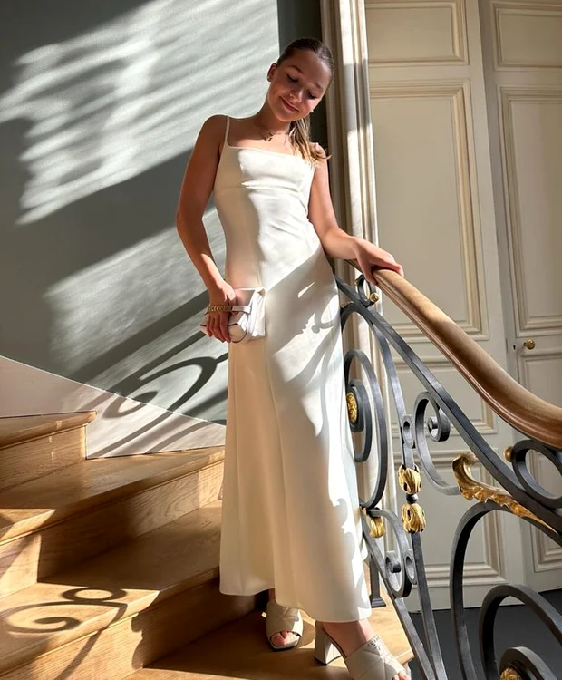 Harper Beckham în alb PNG