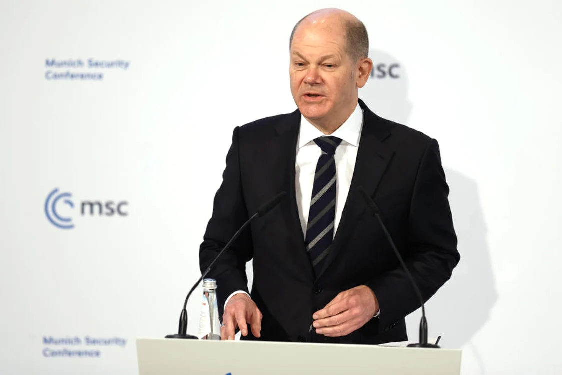 Cancelarul Olaf Scholz promite livrări de arme aliaţilor din estul Europei  FOTO EPA-EFE
