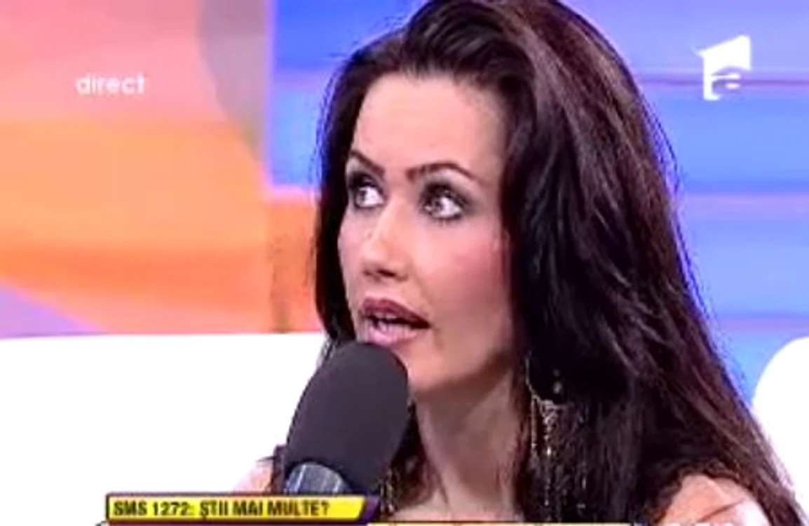 
    Oana Zăvoranu  