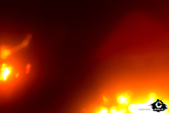 Acesta este ultimul cadru surprins de Miluţă Flueraş în clubul "Colectiv". Fotograful a mărturisit că nu-şi aminteşte să fi făcut voluntar poza