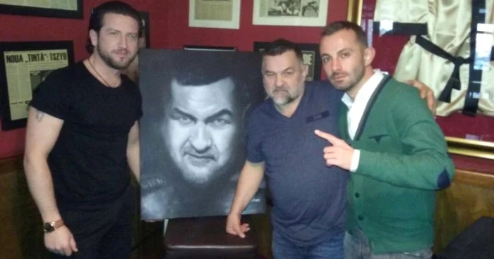 Imagine  Aidan Andon (stanga) alături de Leonard
Doroftei şi Liviu Stan