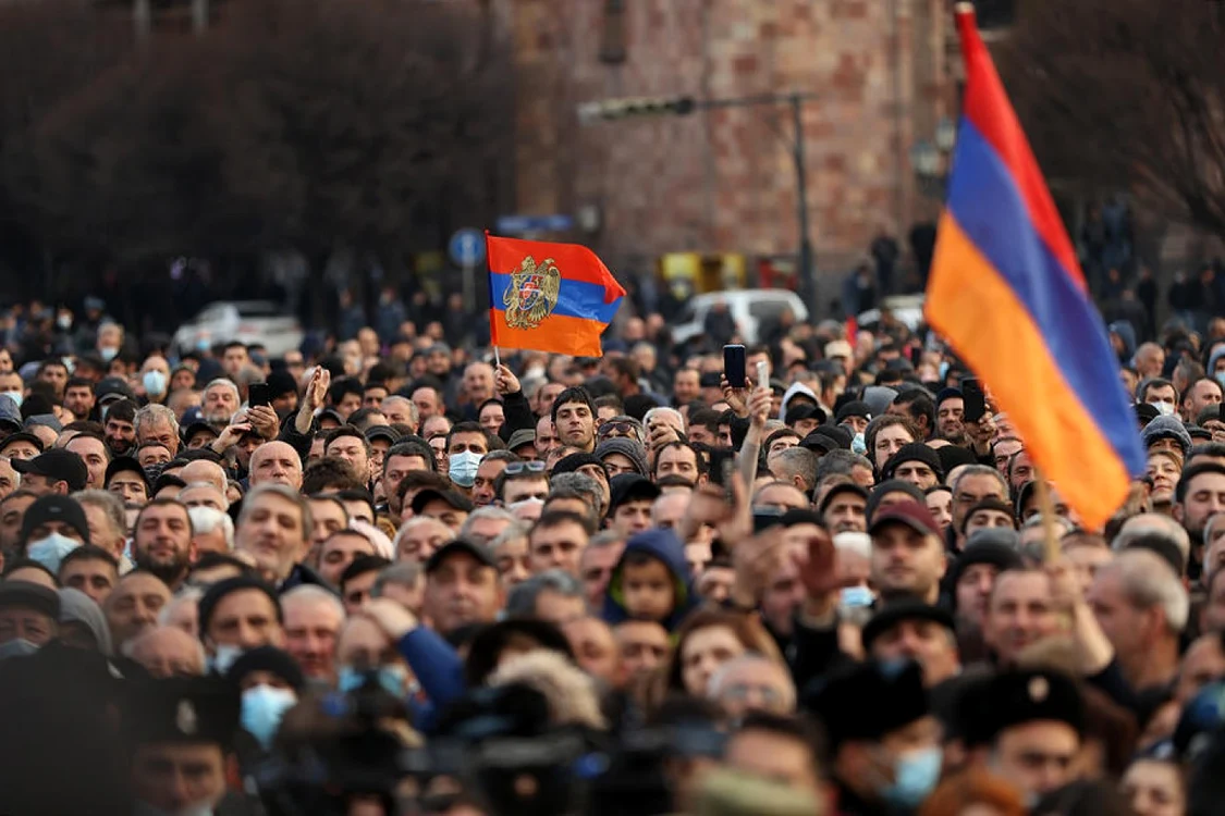 Mii de armeni au protestat în capitala țării FOTO EPA EFE