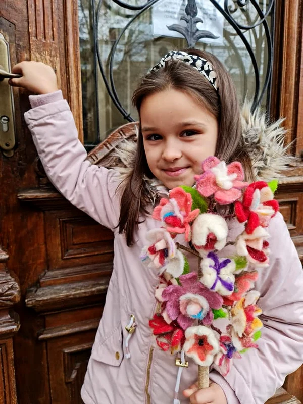 sorcovă din împaslită Foto   Școala Populară de Arte și Meserii Pitești (1) jpg
