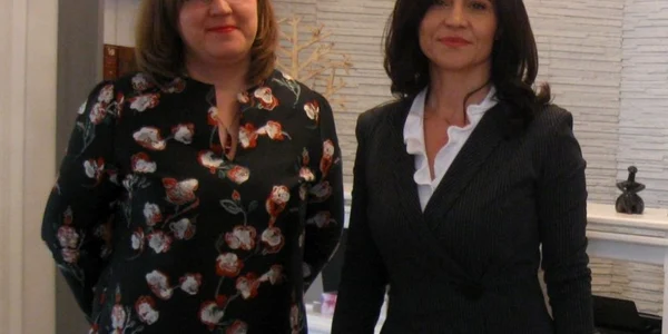 Avocaţii Isabela Amariei (stânga) şi Angelica Roşu Foto
