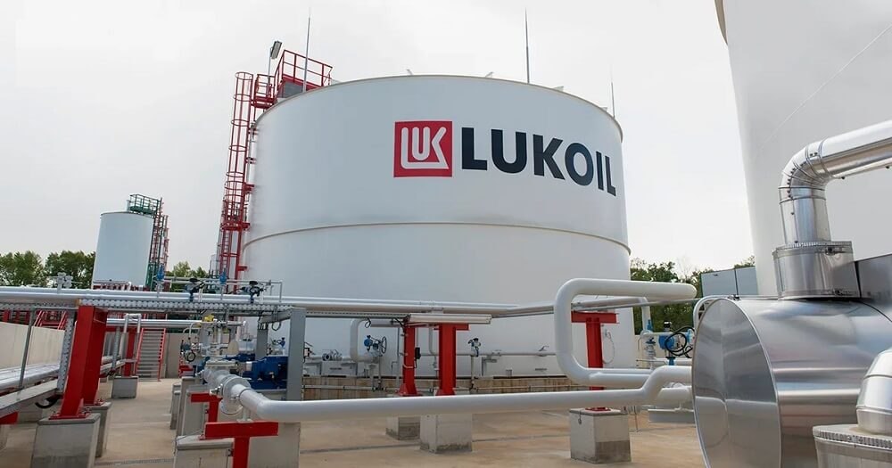 Gigantul rus Lukoil vrea să-și vândă activele internaționale din cauza sancțiunilor impuse de SUA