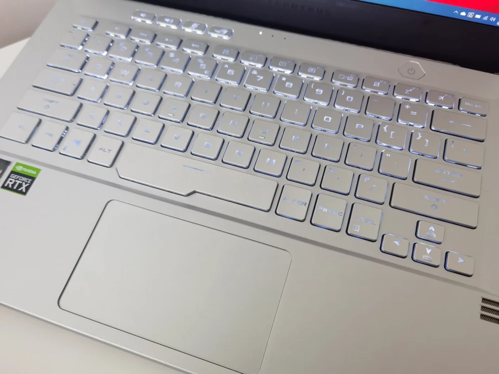 ASUS ROG Zephyrus G14