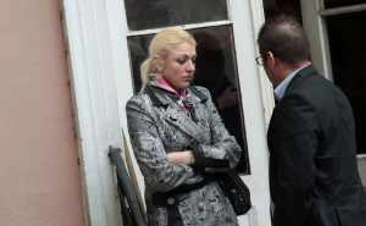 Natalia Horje a venit la Tribunal însoţită de soţul ei