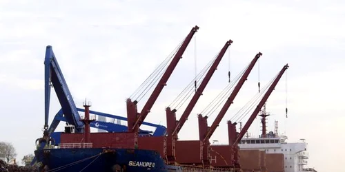 Vasul sub pavilion maltez Zografia a fost lovit de o rachetă trasă de houthi în Marea Roșie FOTO via TWITTER