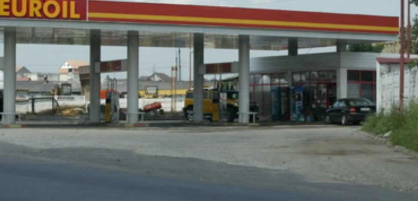 Sibiu: Jaf armat la benzinăria Euroil din Mediaş (update)